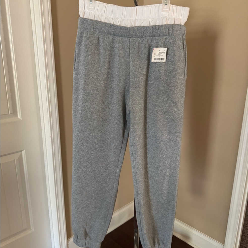 Juniors Gray Jogger Pants with boxer trim
